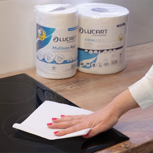 Ubrus u rolni, troslojni Lucart Strong 3.250 Multiuse