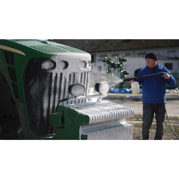 Sredstvo za pranje traktora Tractor Washing