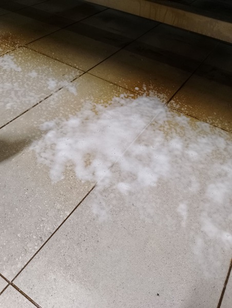 Sredstvo za temeljno čišćenje podova Dekam